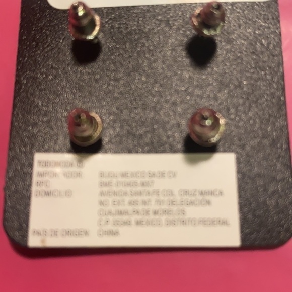 4 Pairs Todomoda Earrings - Picture 6 of 6